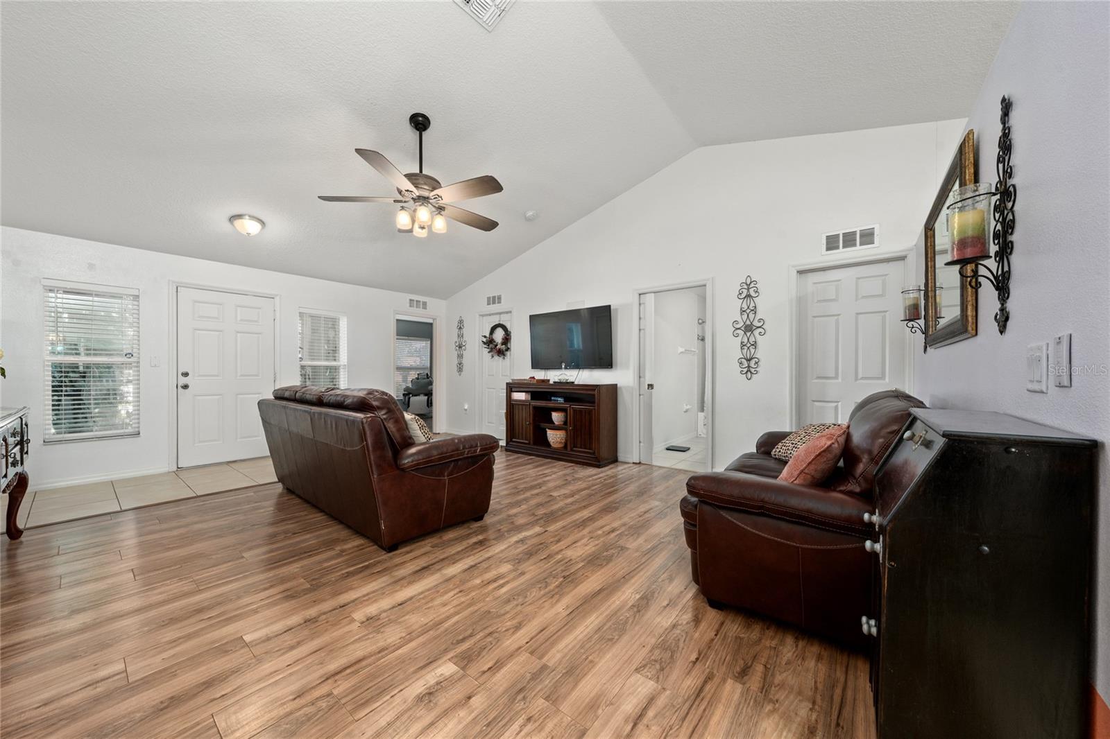 ST CLOUD 2ND TOWN OF - Residential