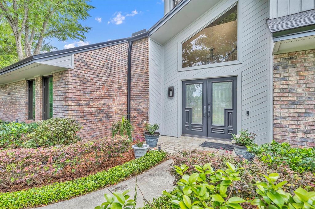 Photo of 1001 Versailles Court, Maitland, FL 32751 (MLS # O6401795)