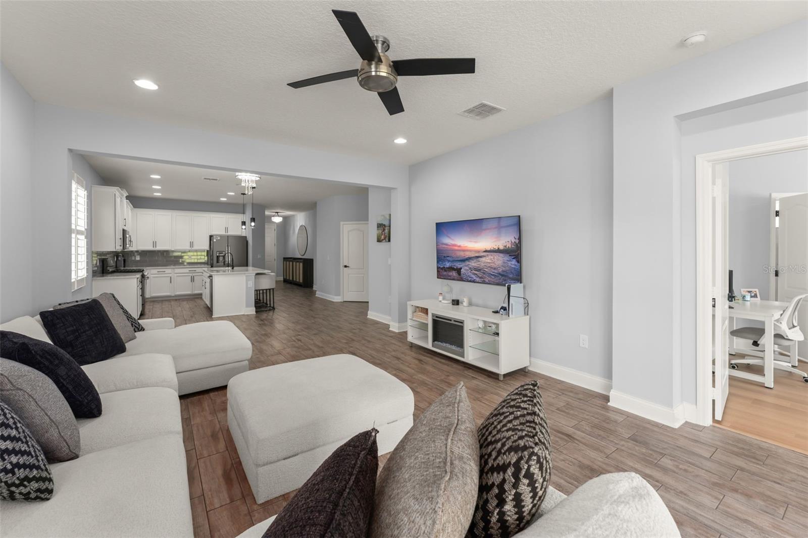 SUMMERLAKE PD PH 4B - Residential