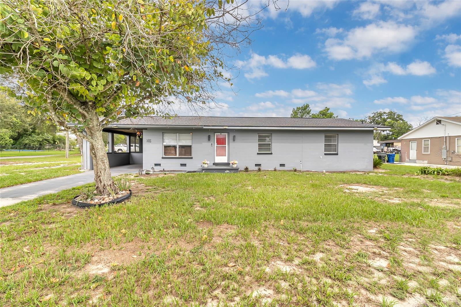320 S SEMINOLE AVENUE