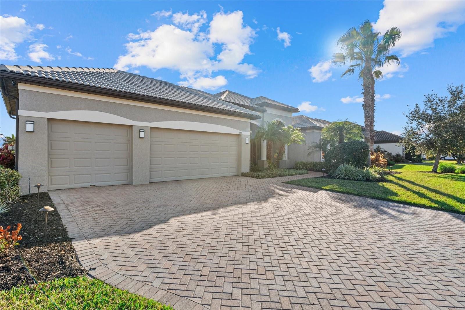 ENCLAVE AT COUNTRY MEADOWS - Residential