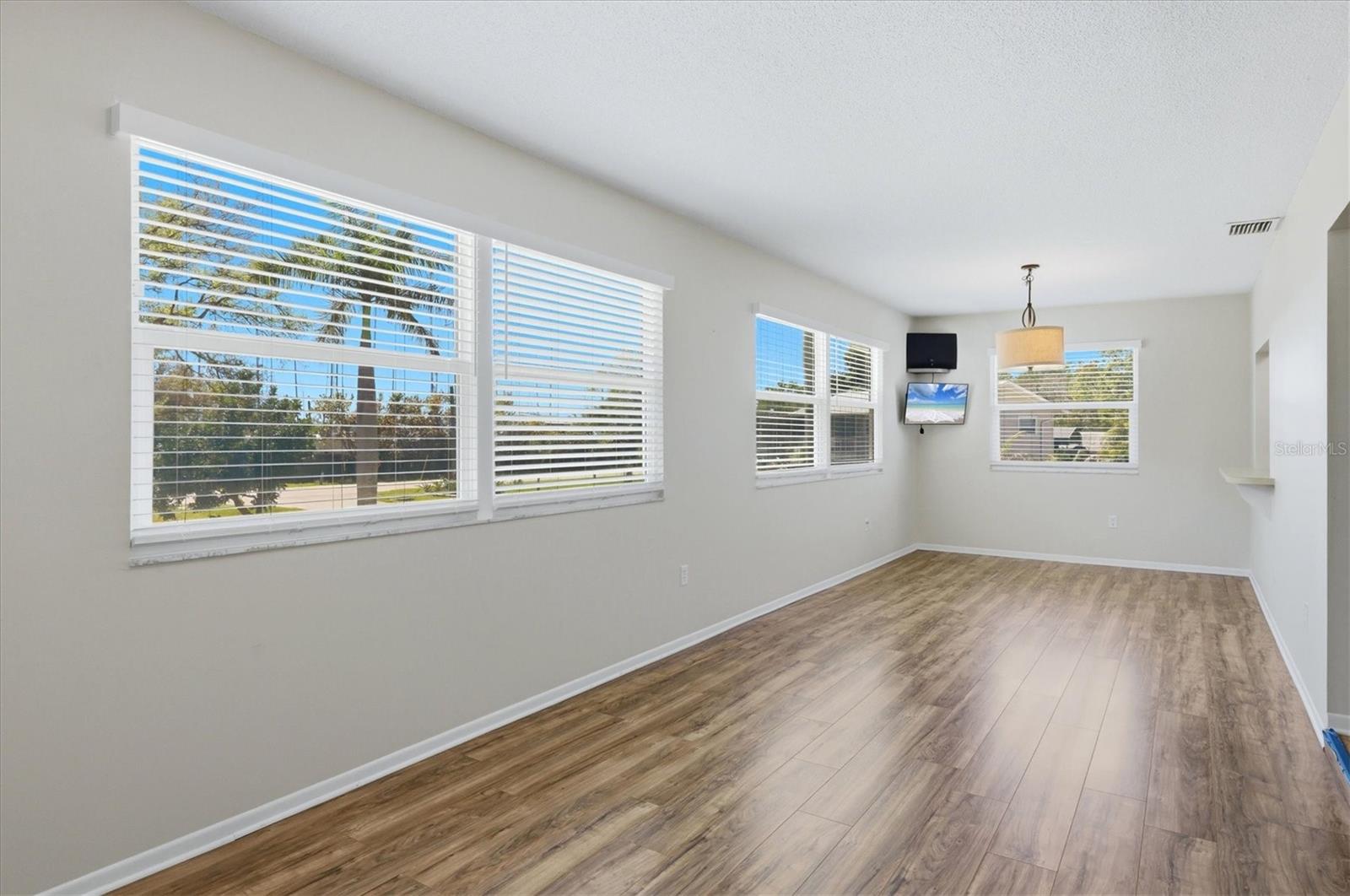 WINELLA PARK - Residential