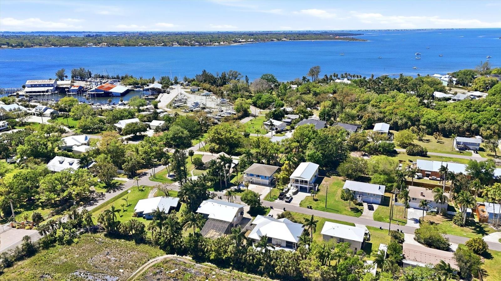 WINELLA PARK - Residential