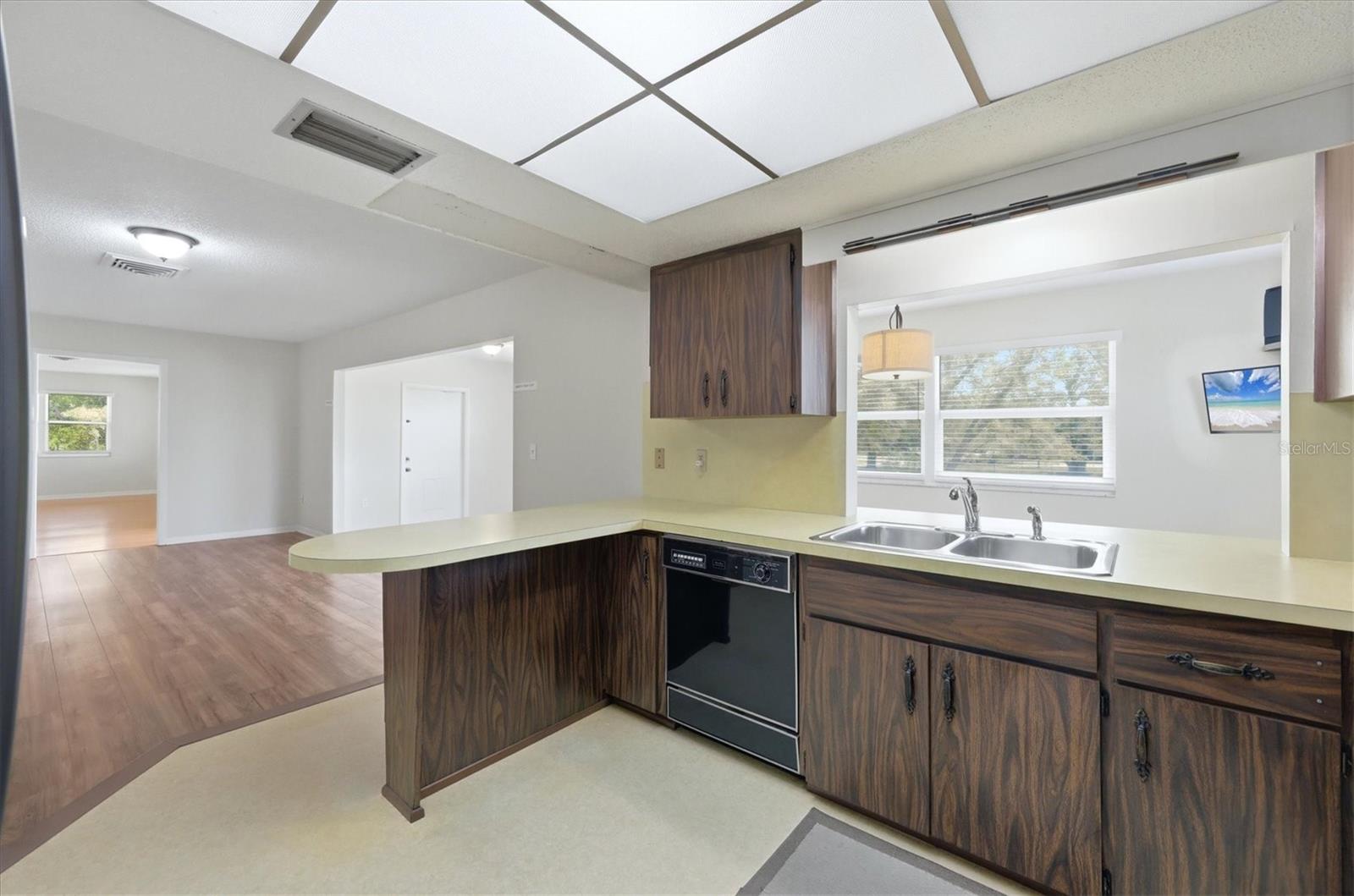 WINELLA PARK - Residential