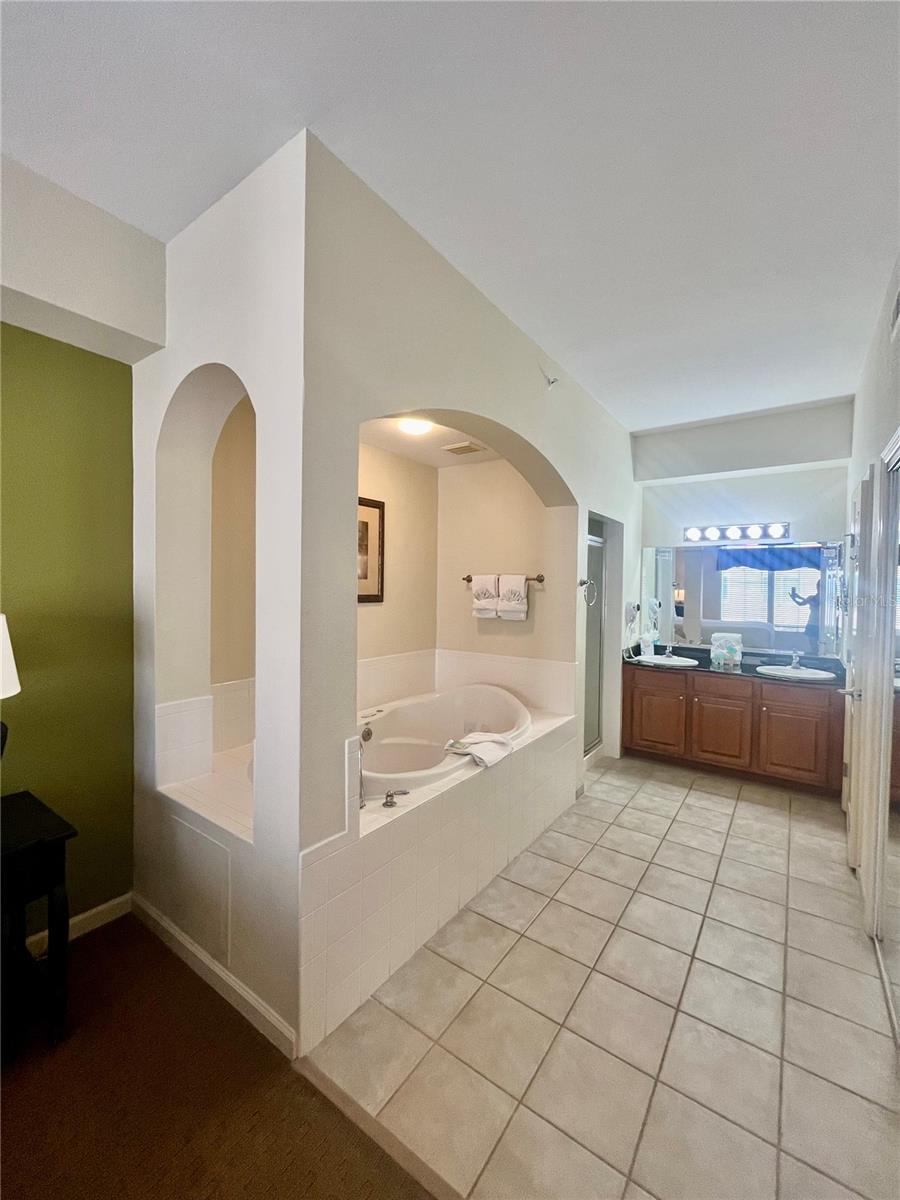 LAKE BUENA VISTA RESIDENCE VILLAGE I - Residential