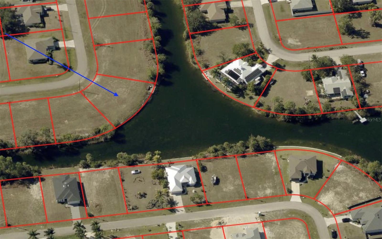 CAPE CORAL - Land
