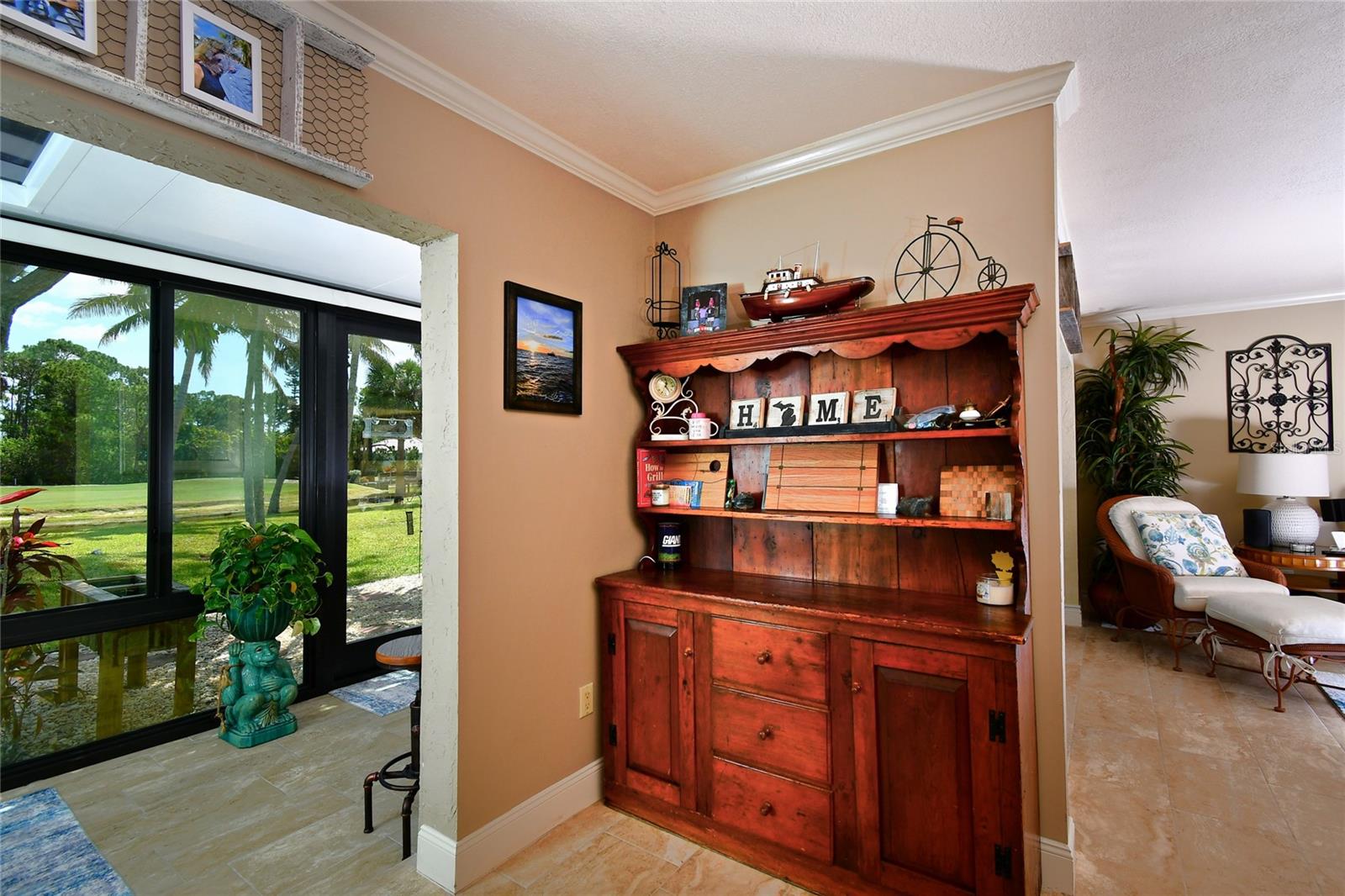 ADMIRALTY VILLAGE CONDO - Residential