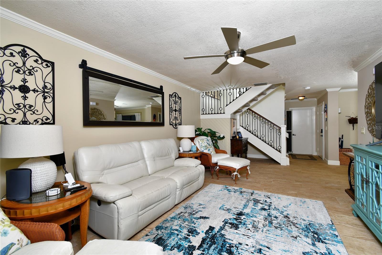 ADMIRALTY VILLAGE CONDO - Residential