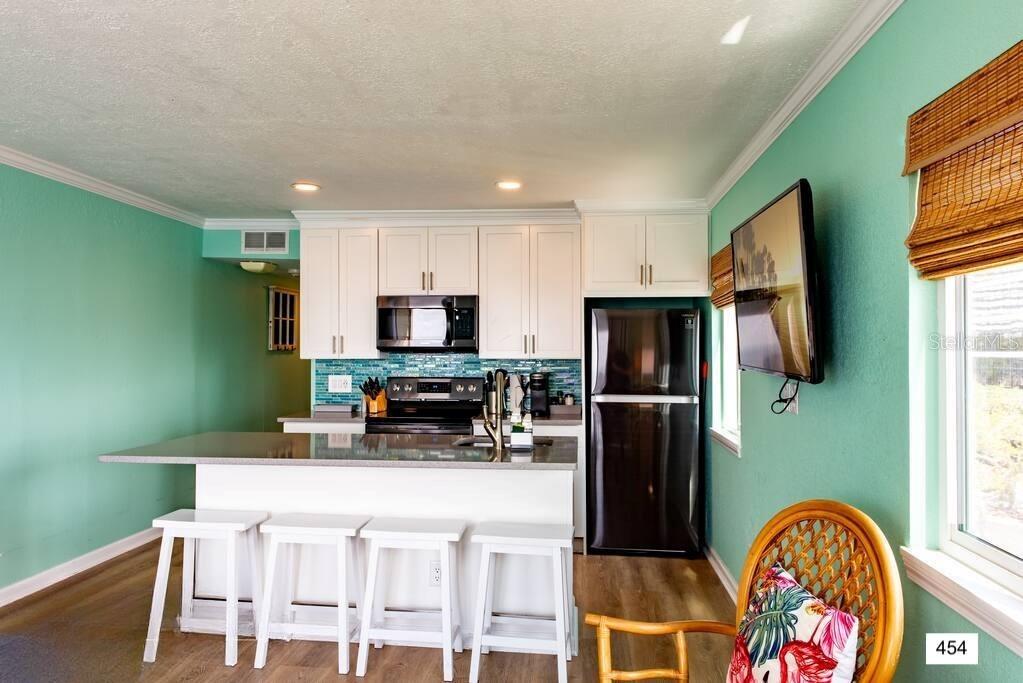 SAILPORT RESORT CONDO ON - Residential Income