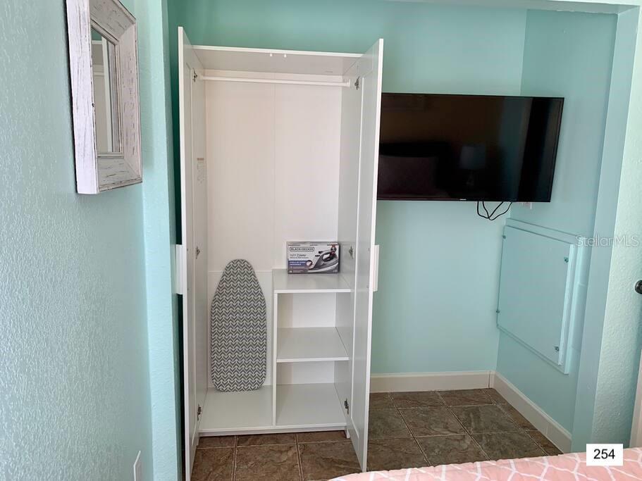 SAILPORT RESORT CONDO ON - Residential Income