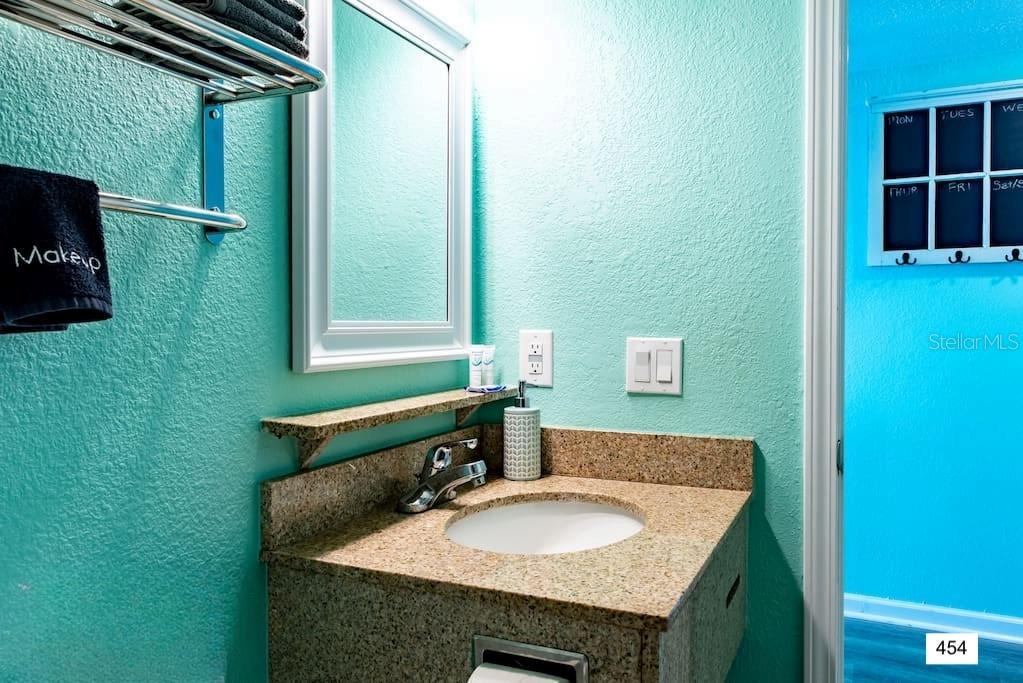 SAILPORT RESORT CONDO ON - Residential Income