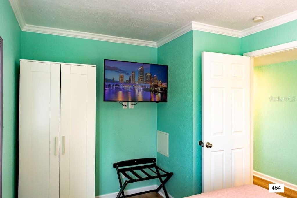 SAILPORT RESORT CONDO ON - Residential Income