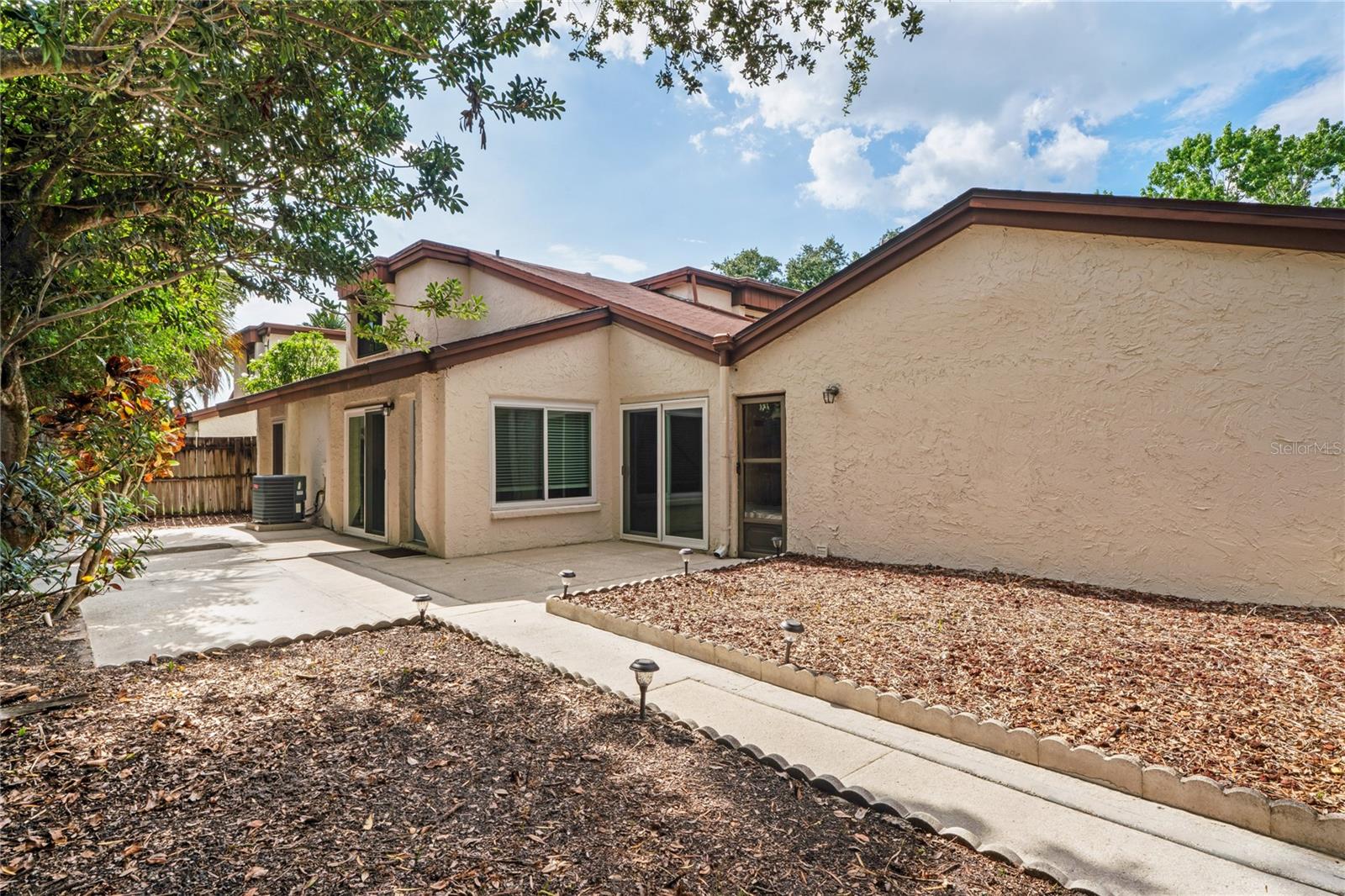 2095 SUNSET POINT ROAD 2201