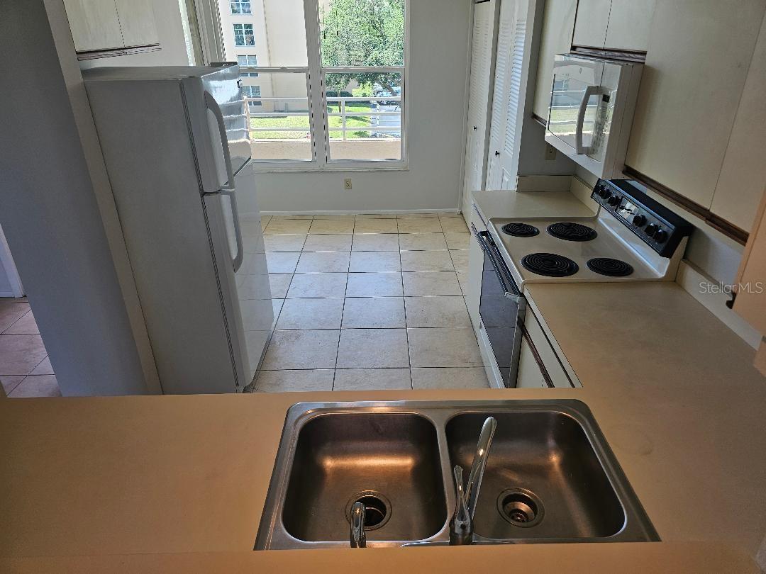 THE FAIRWAYS TWO AT PINEBROOK PH II - Residential