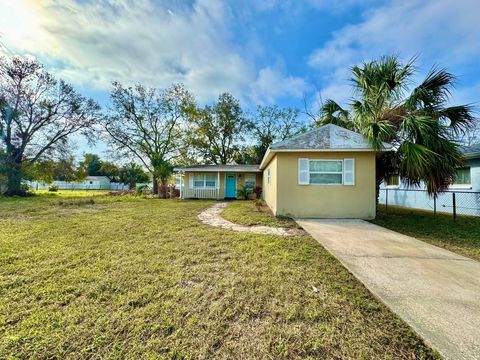 A home in TAMPA