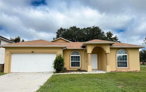 Photo of 1001 Puget Lane, Kissimmee, FL 34759 (MLS # O6349368)