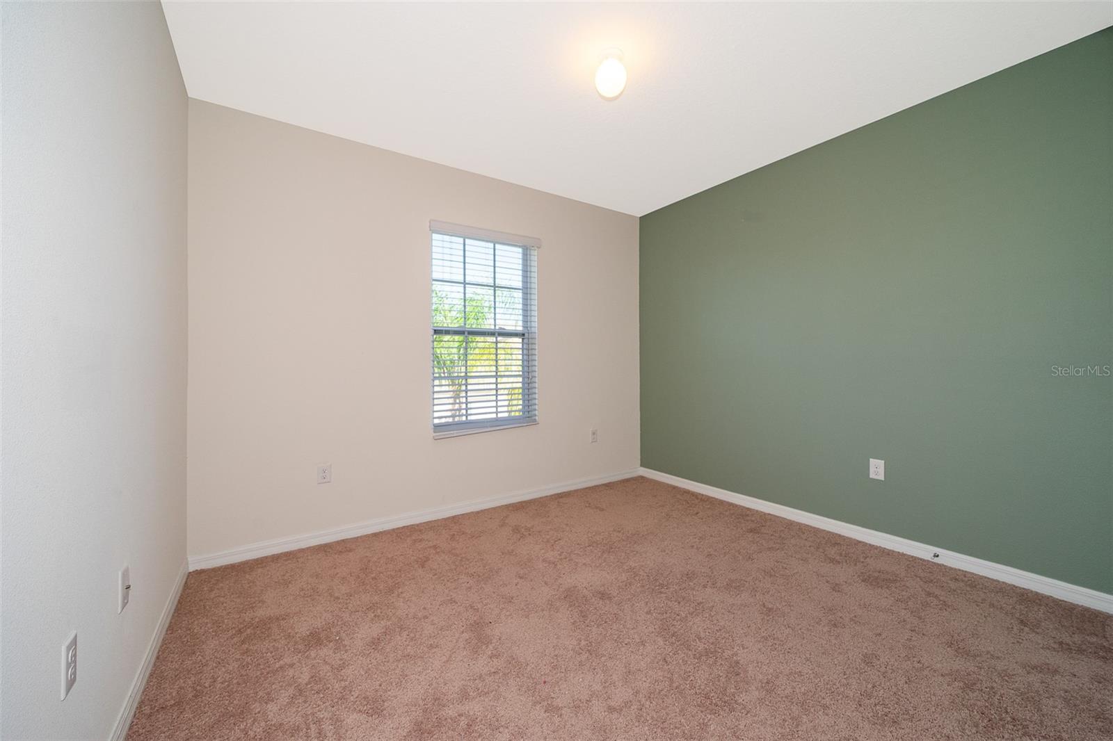 LAKE BLUFF - Residential Lease