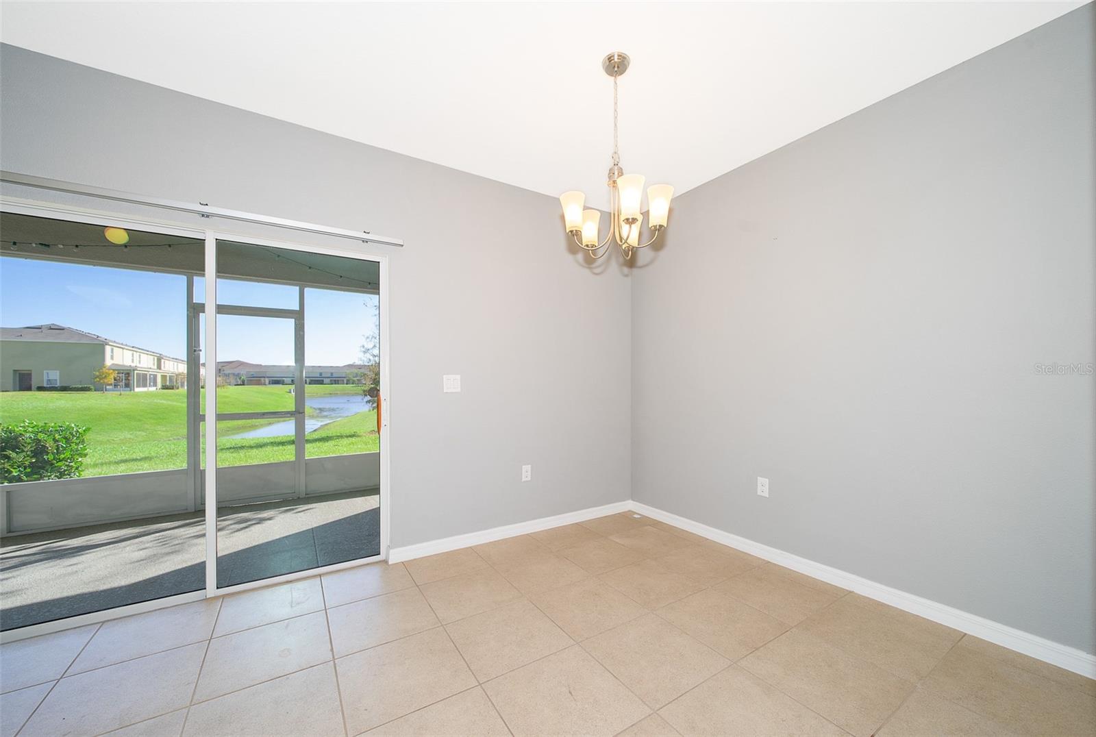 LAKE BLUFF - Residential Lease