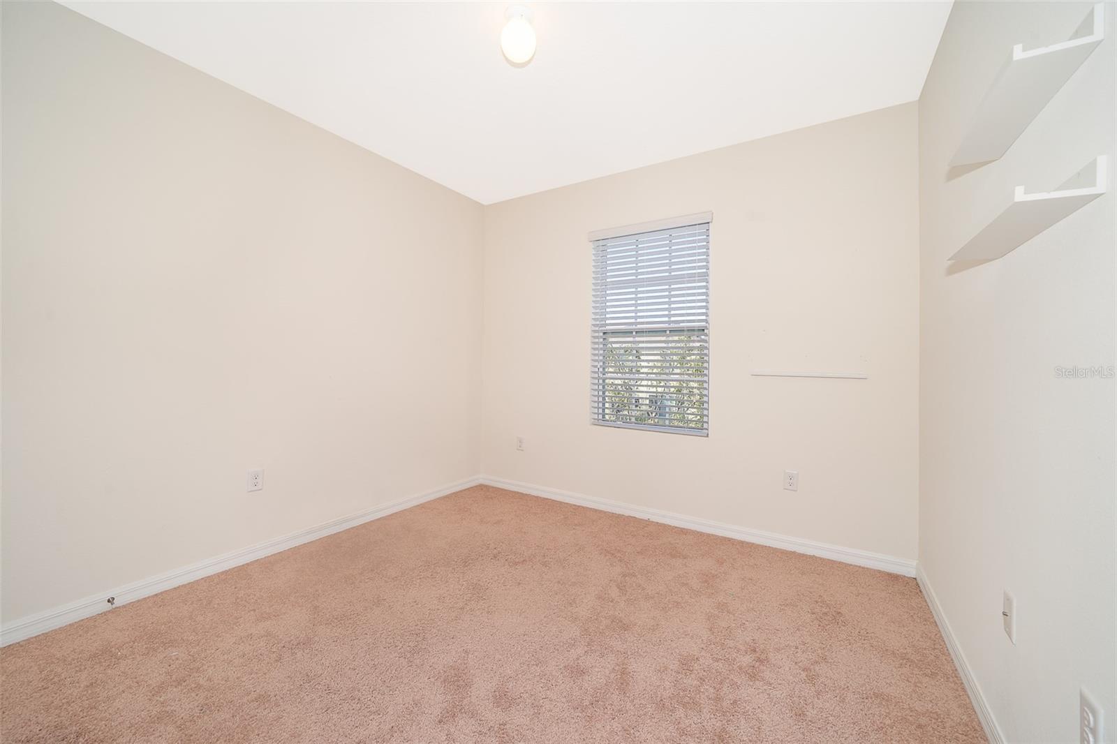 LAKE BLUFF - Residential Lease