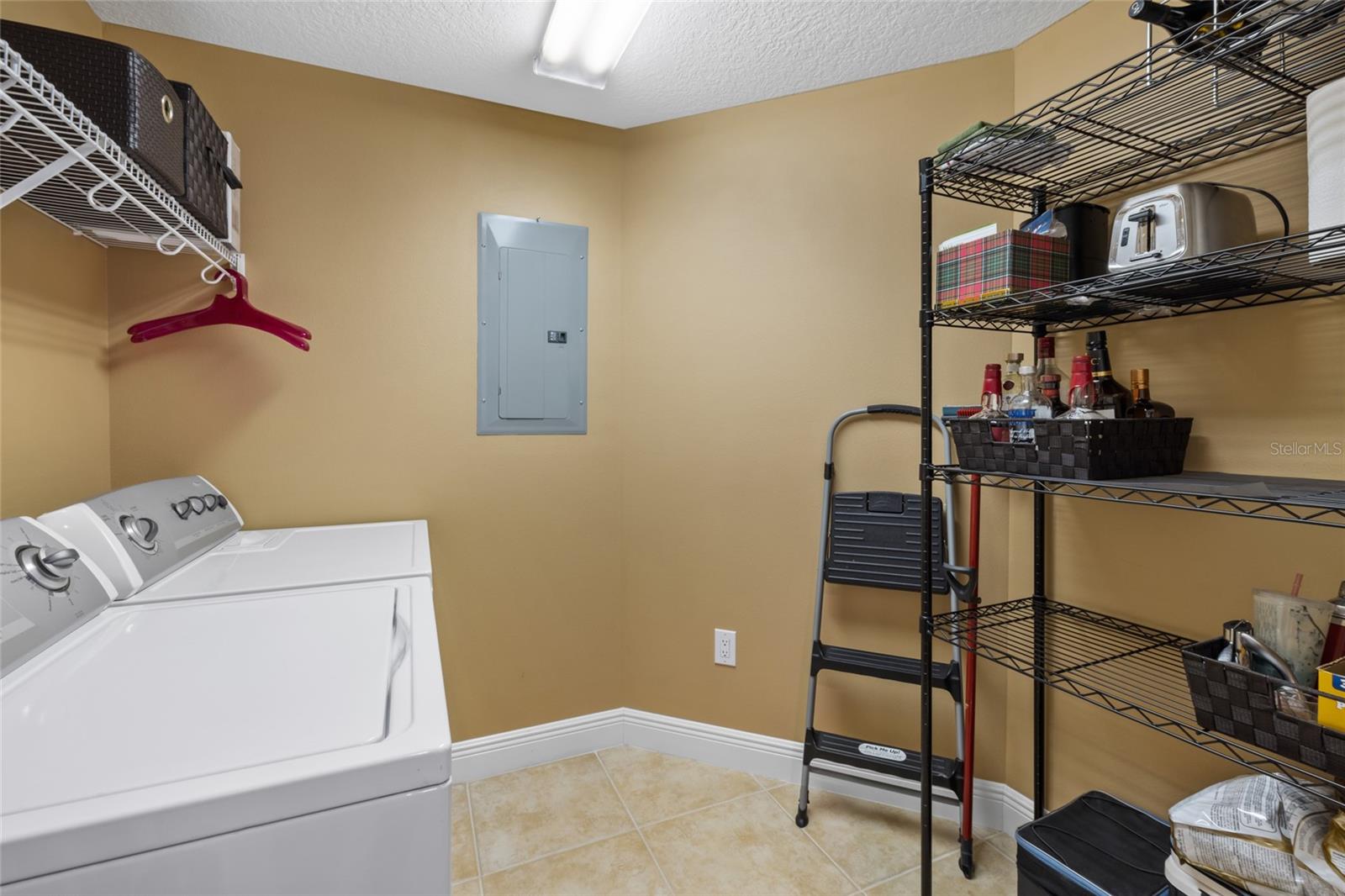 ALINARI - Residential