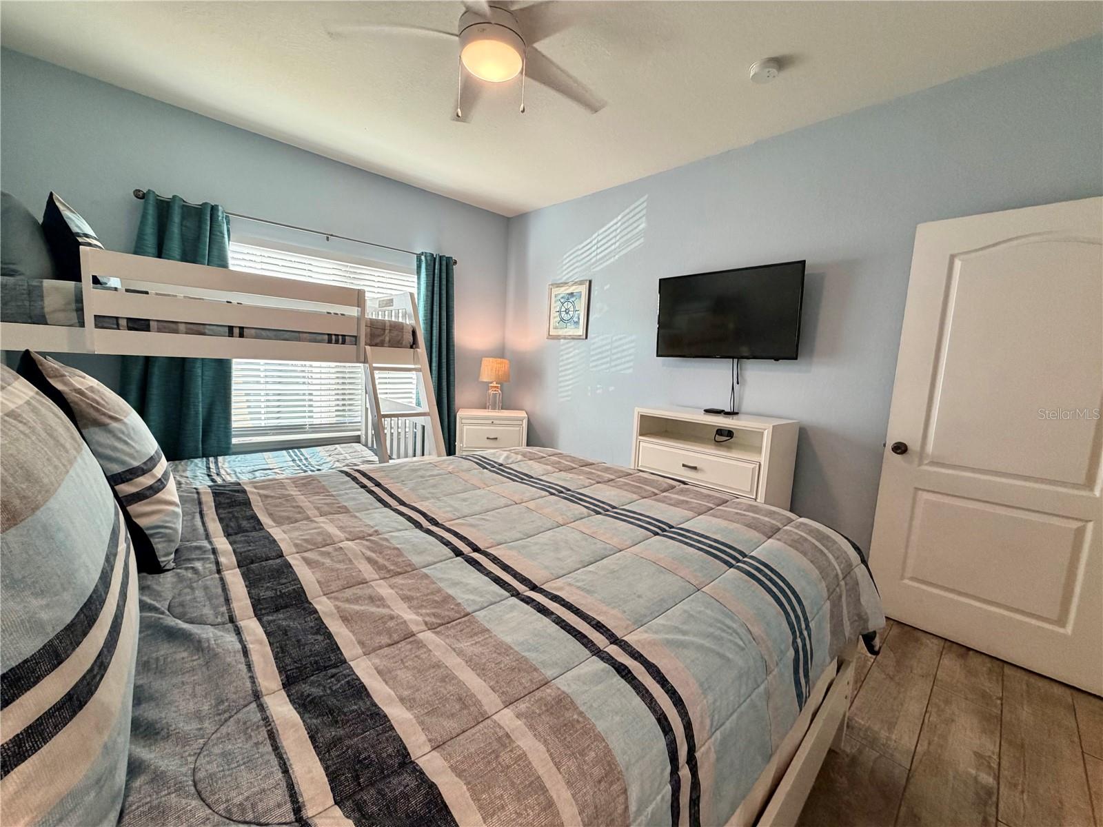 RUNAWAY BEACH CLUB - Residential