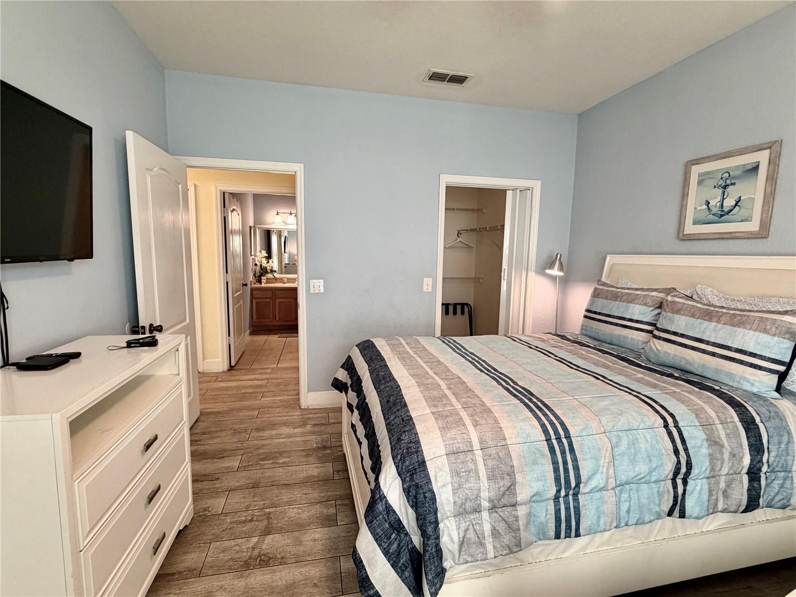 RUNAWAY BEACH CLUB - Residential