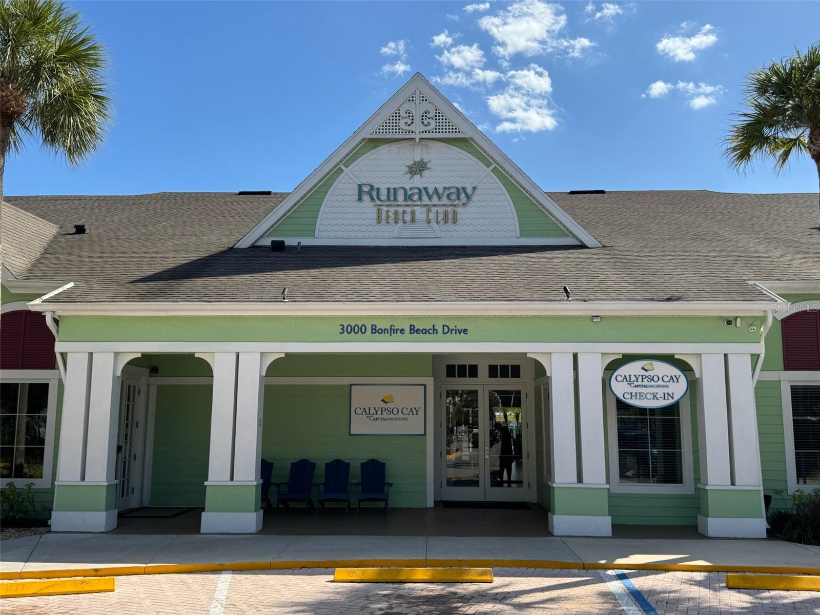 RUNAWAY BEACH CLUB - Residential