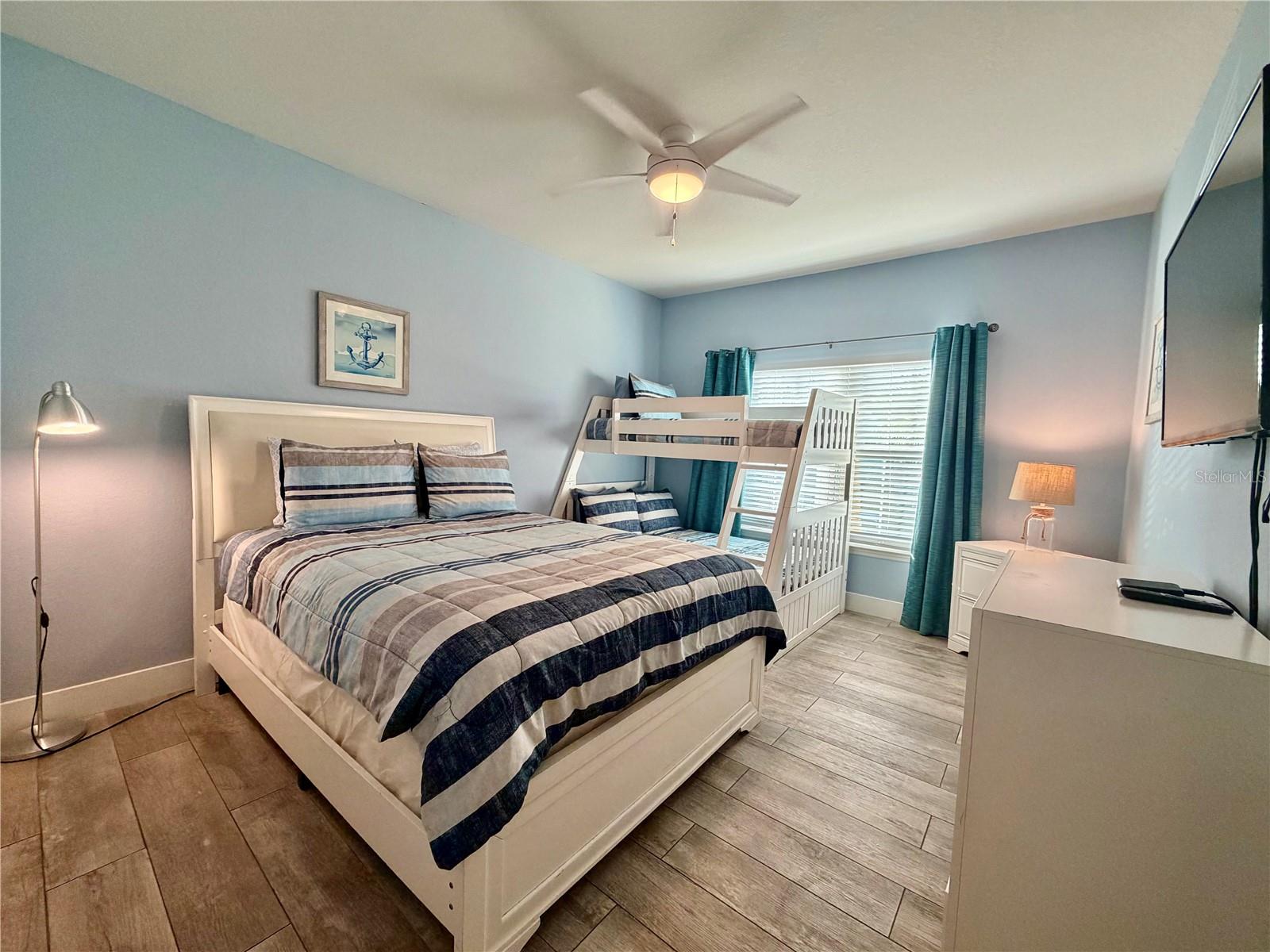 RUNAWAY BEACH CLUB - Residential