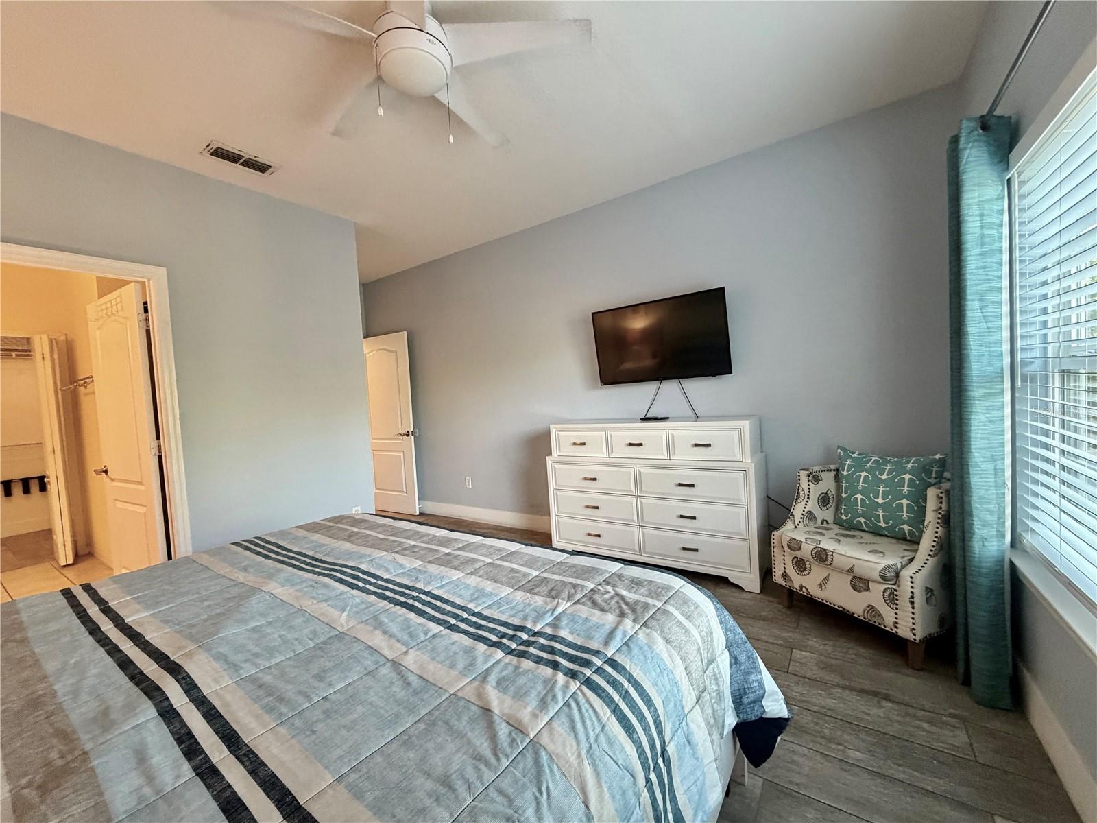 RUNAWAY BEACH CLUB - Residential