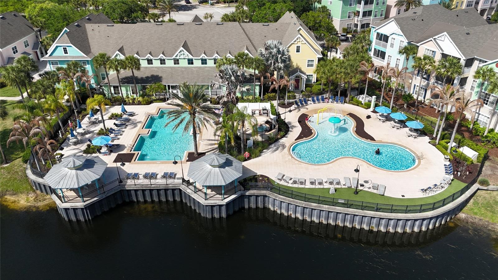 RUNAWAY BEACH CLUB - Residential