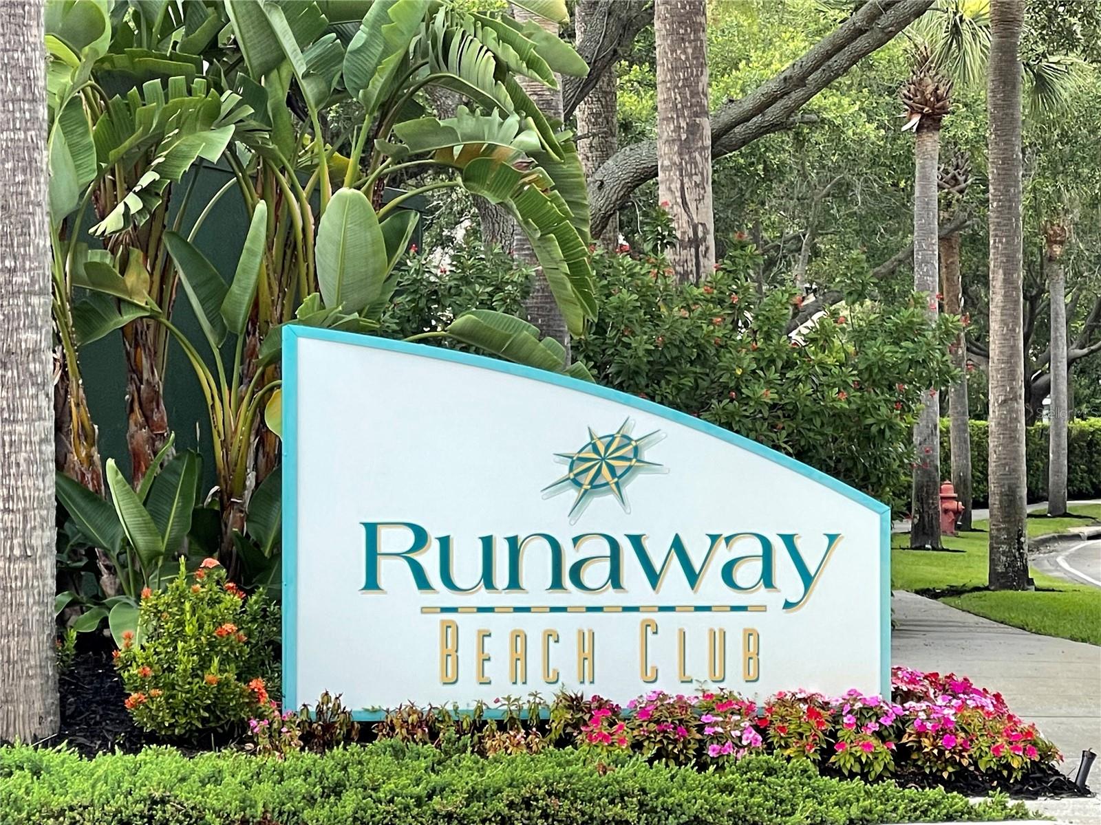 RUNAWAY BEACH CLUB - Residential