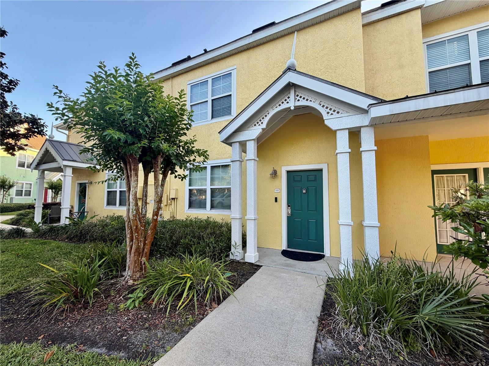 RUNAWAY BEACH CLUB - Residential