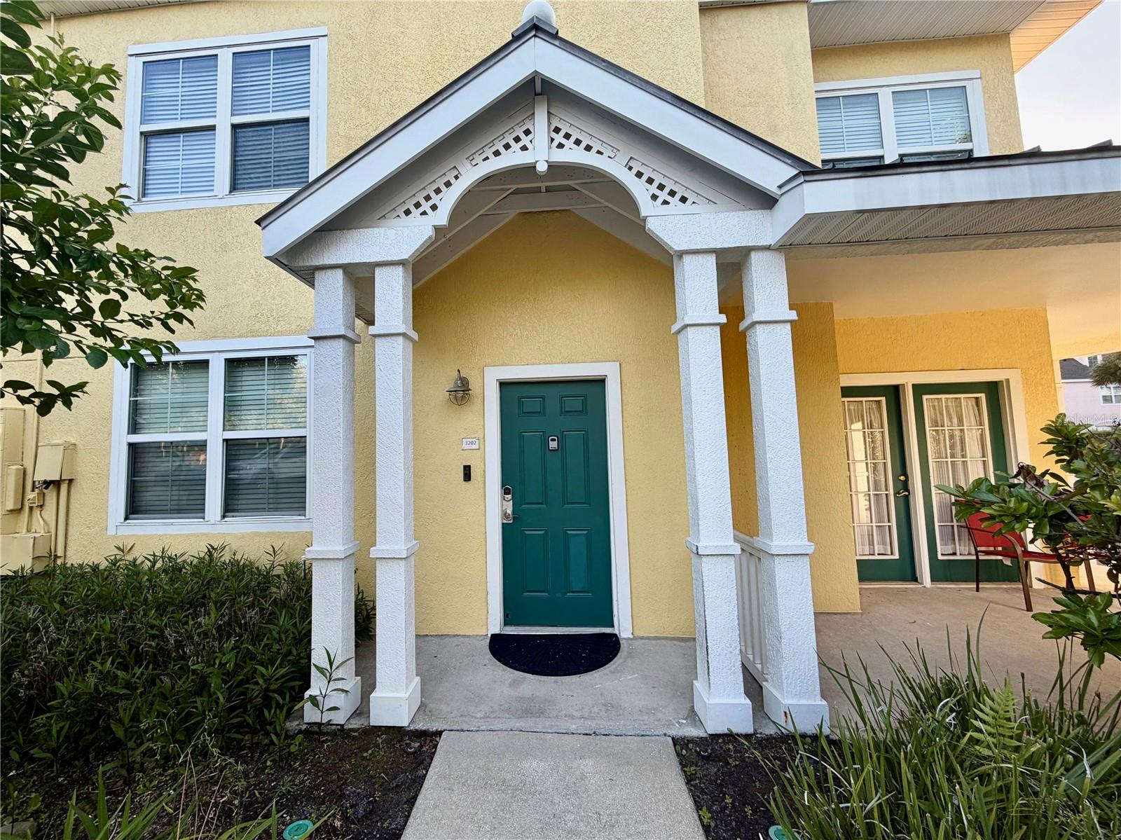 RUNAWAY BEACH CLUB - Residential