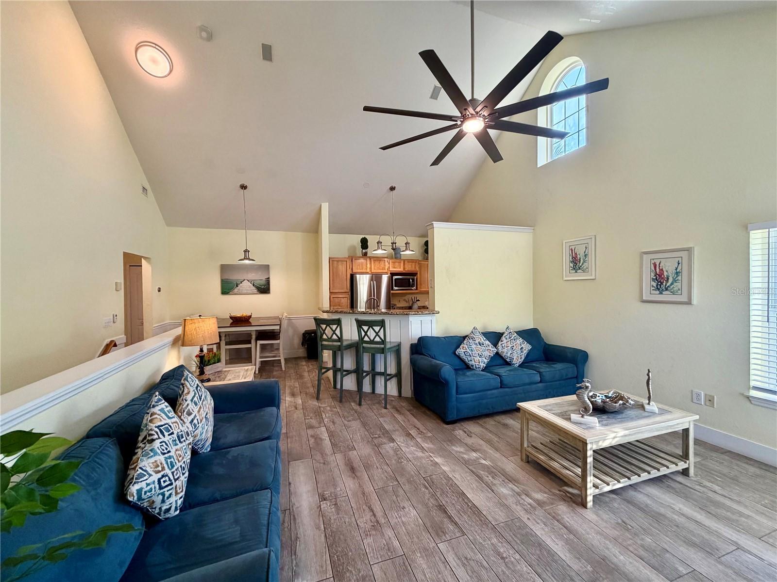 RUNAWAY BEACH CLUB - Residential