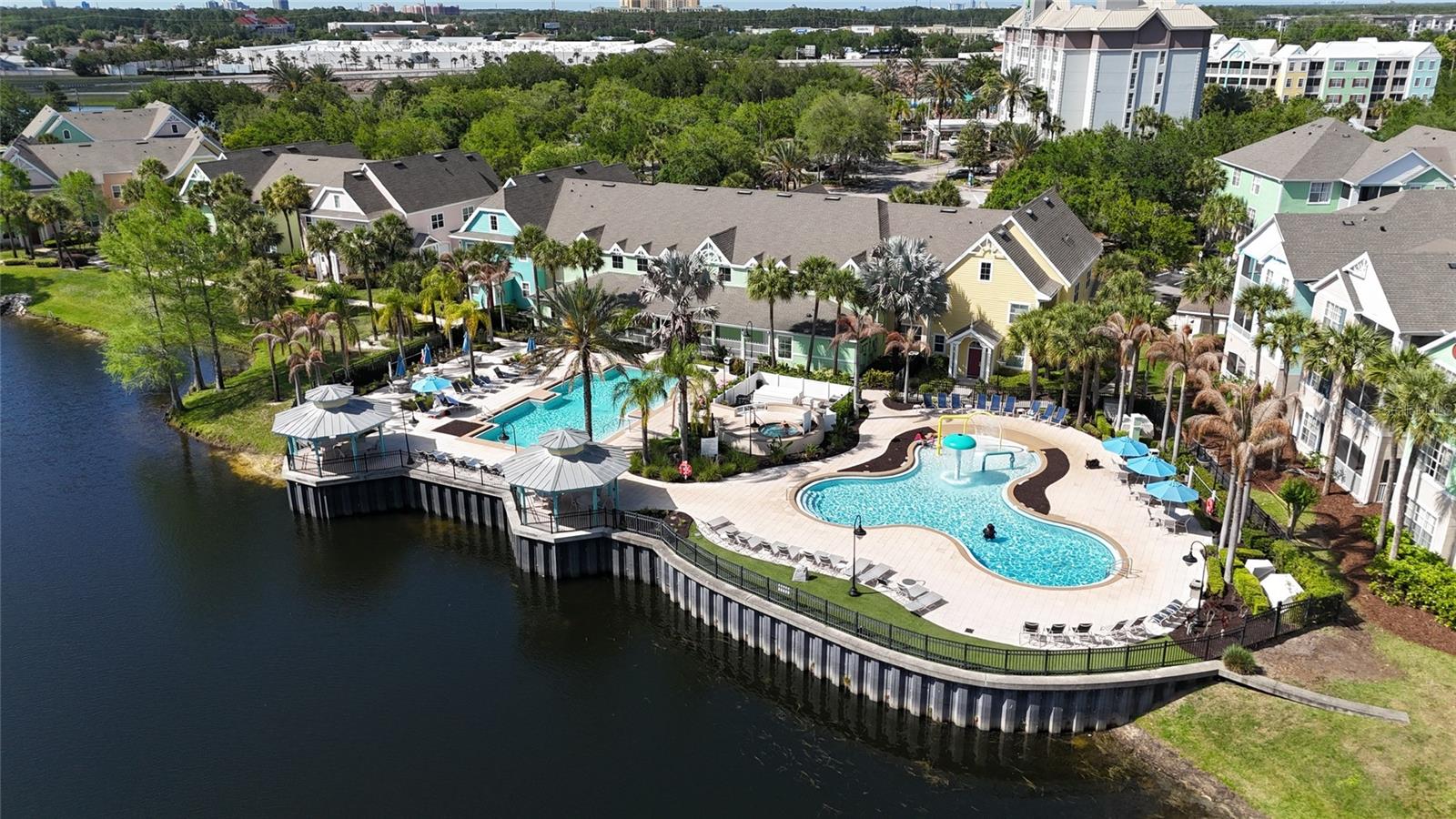 RUNAWAY BEACH CLUB - Residential