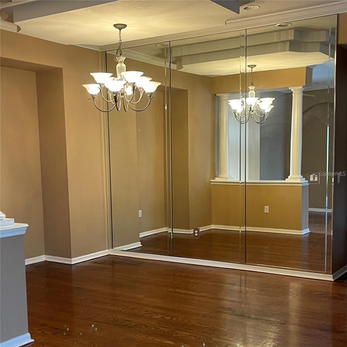 LEXINGTON OAKS PH 01 - Residential Lease