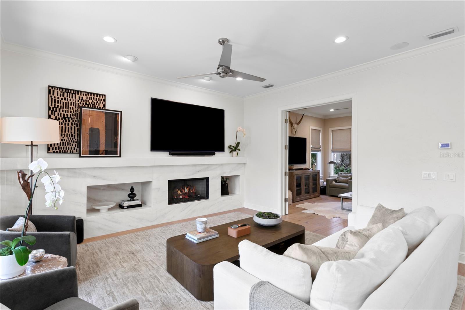 SUNSET PARK - Residential