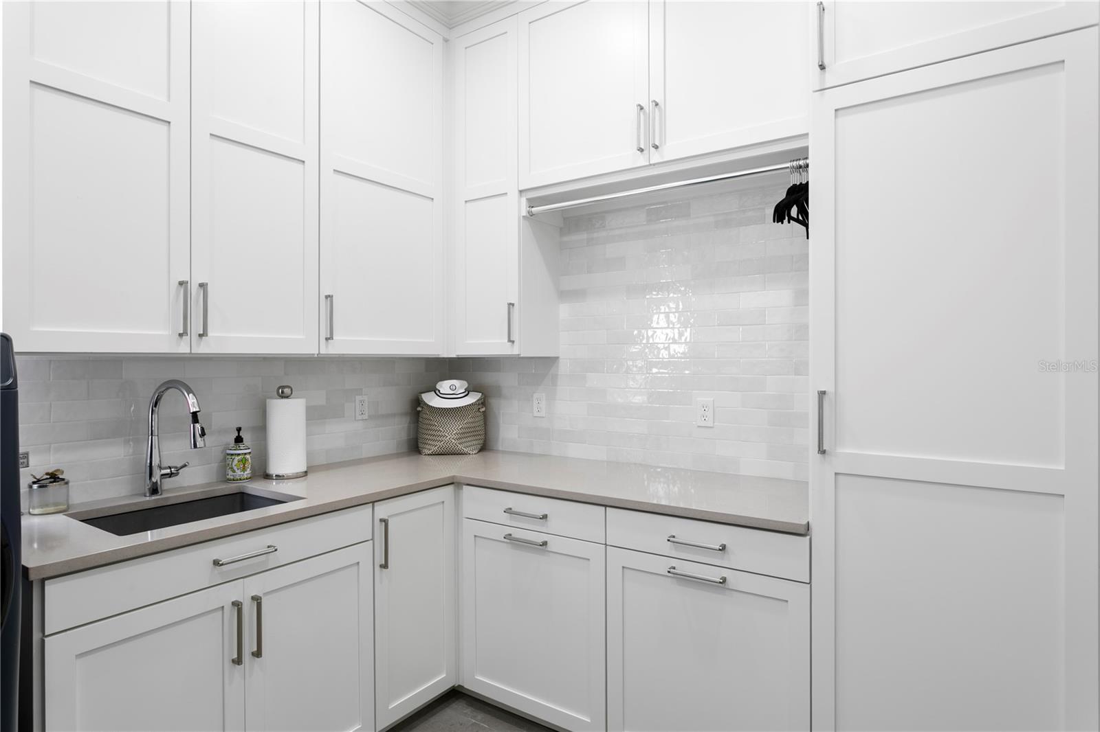 SUNSET PARK - Residential