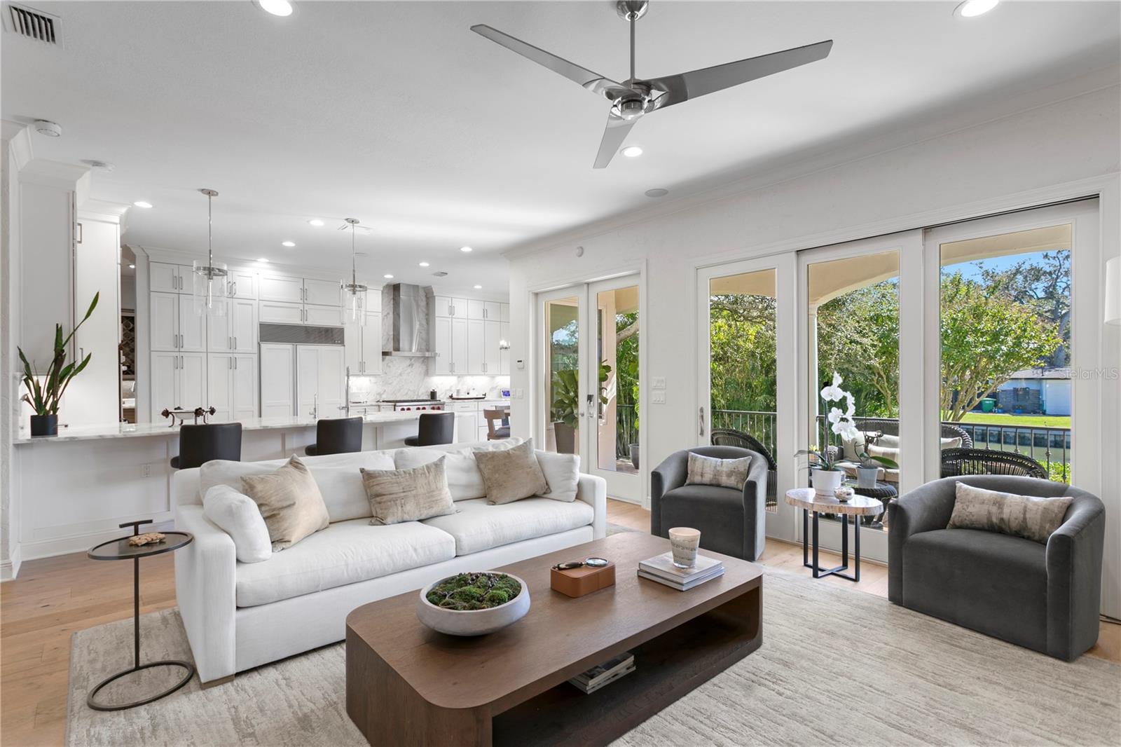 SUNSET PARK - Residential