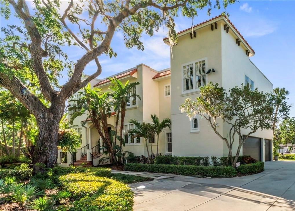 SUNSET PARK - Residential