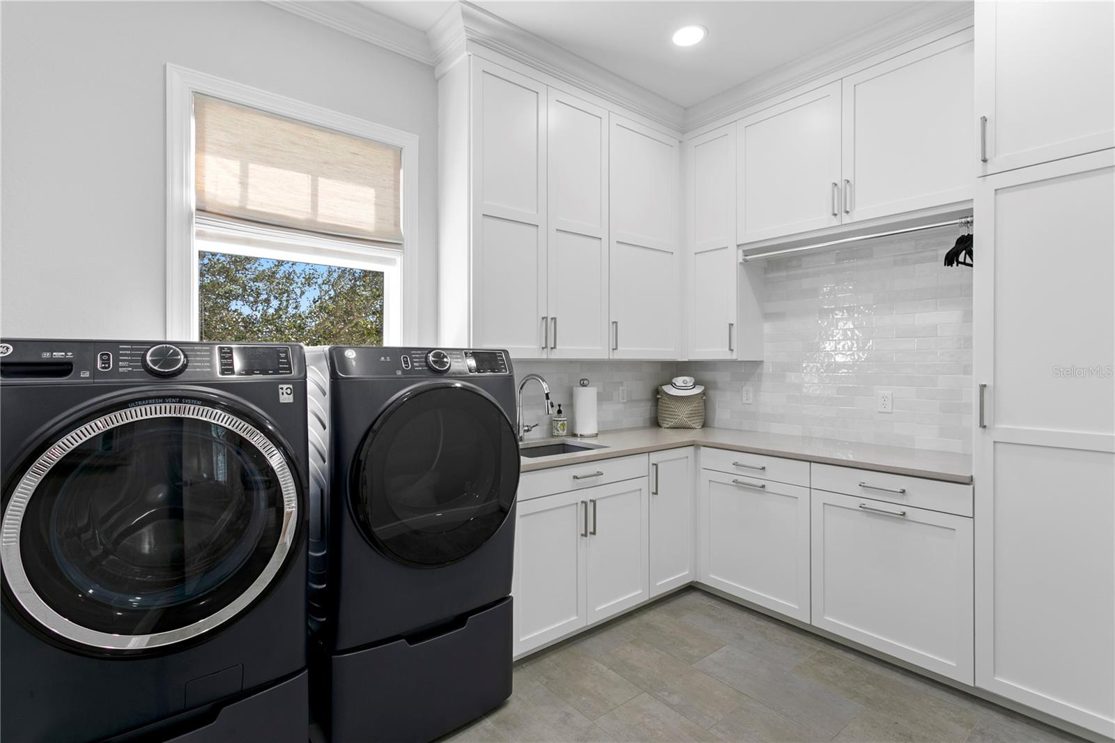 SUNSET PARK - Residential