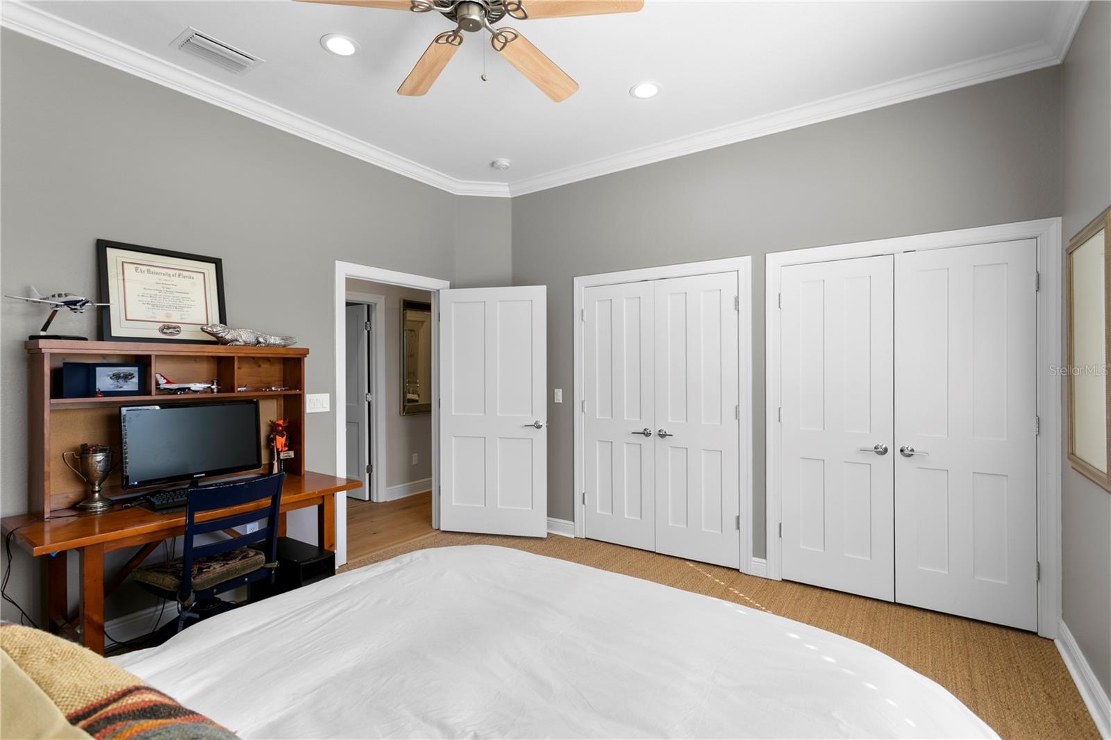 SUNSET PARK - Residential