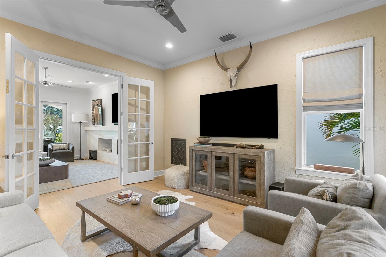 SUNSET PARK - Residential