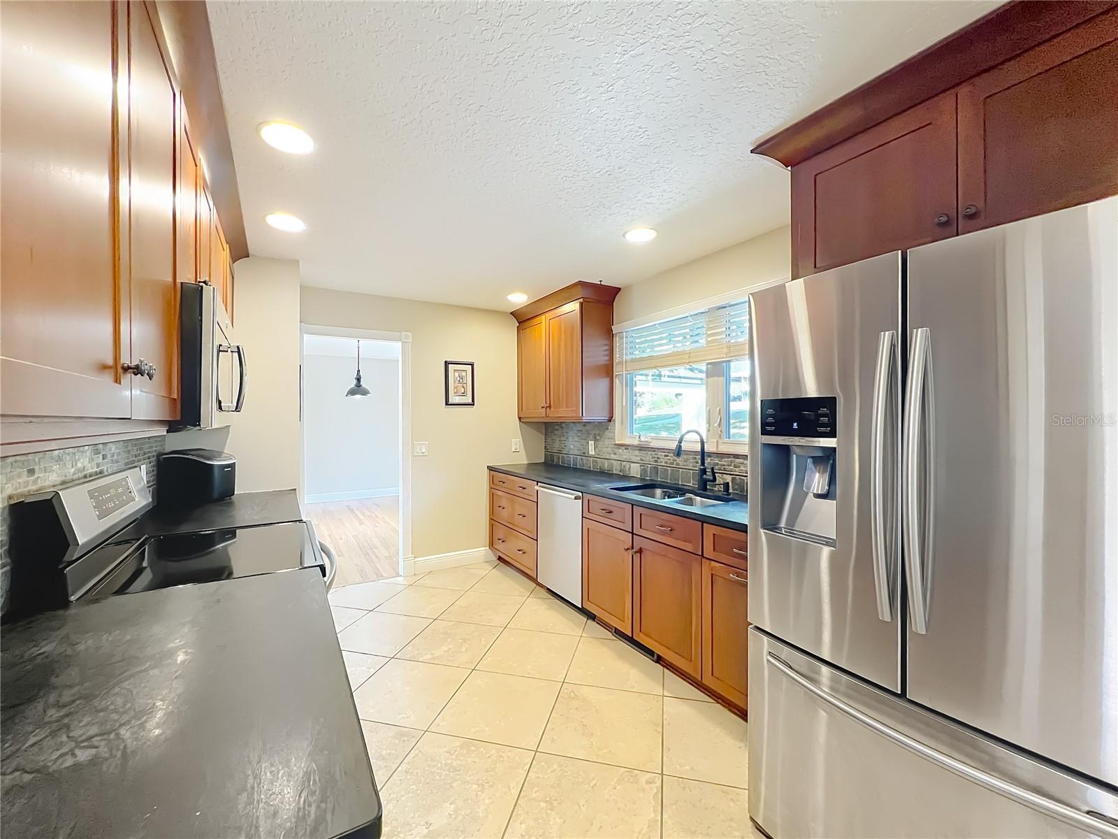 RAINBOW RIDGE - Residential