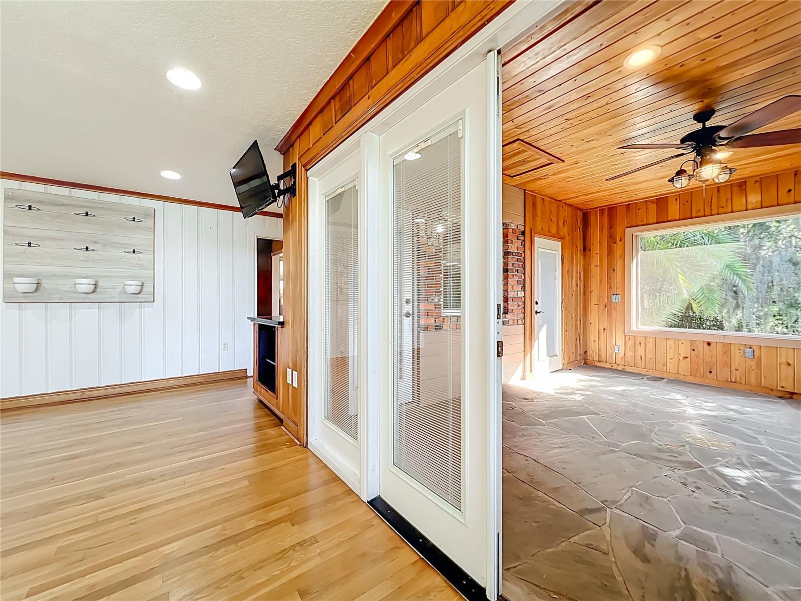 RAINBOW RIDGE - Residential