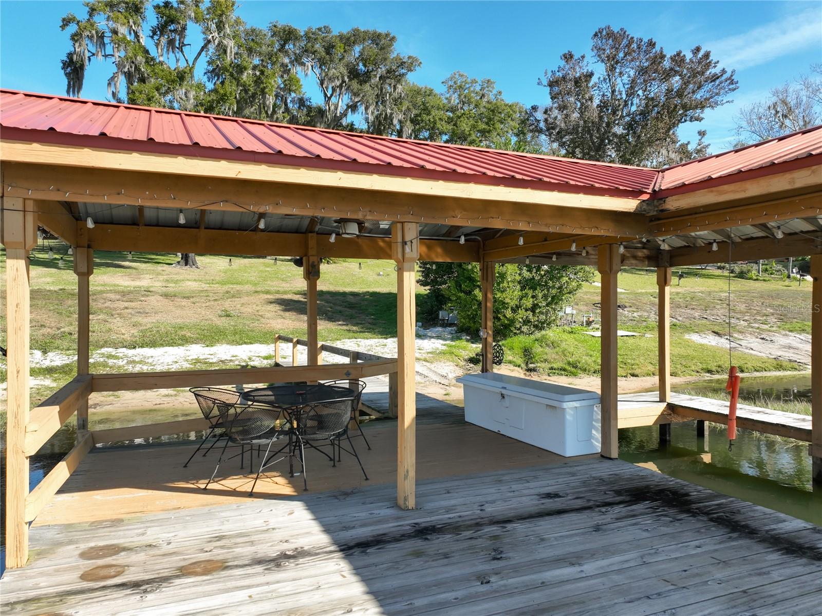 RAINBOW RIDGE - Residential