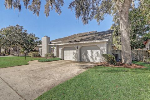 A home in CASSELBERRY