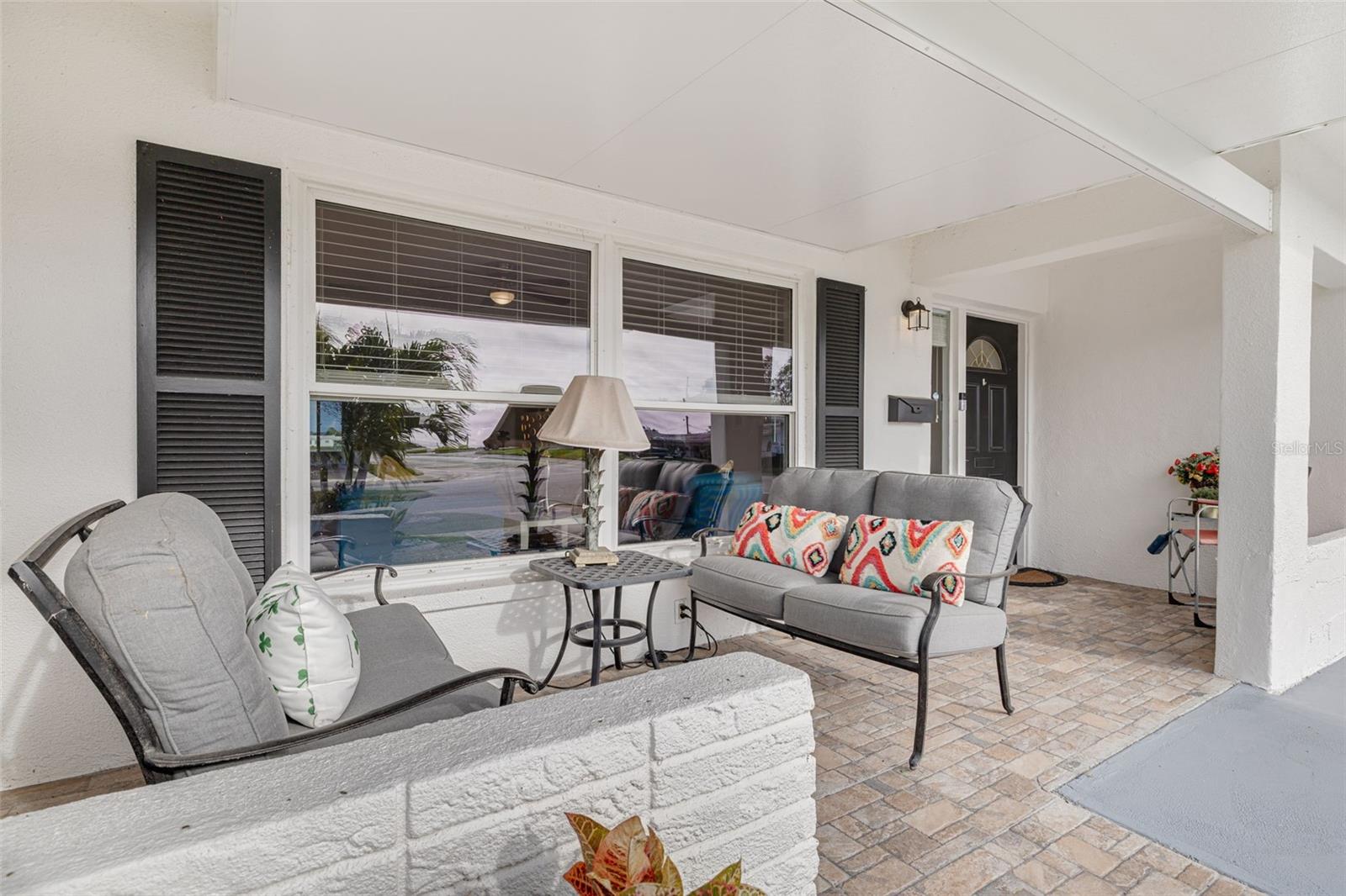 9705 MAINLANDS BOULEVARD W