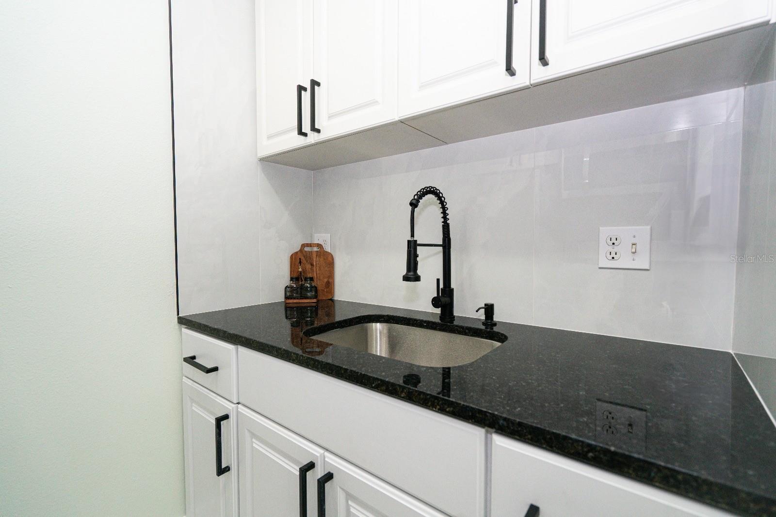 WATERSIDE CONDO II - Residential