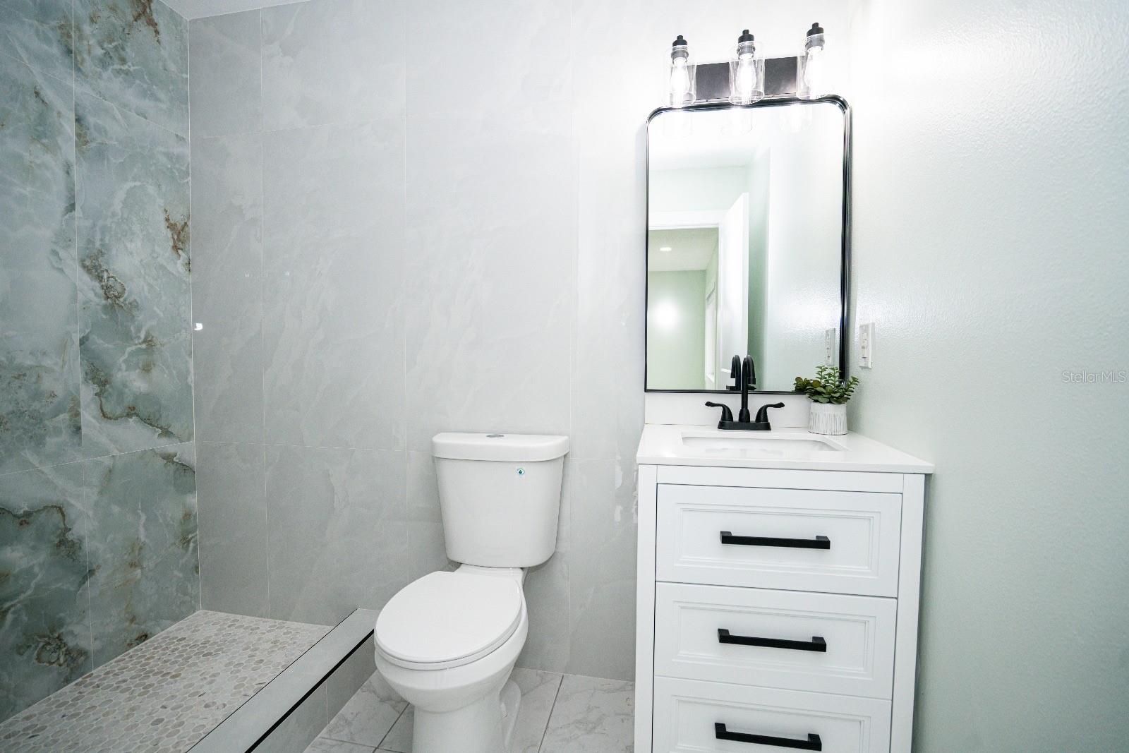 WATERSIDE CONDO II - Residential